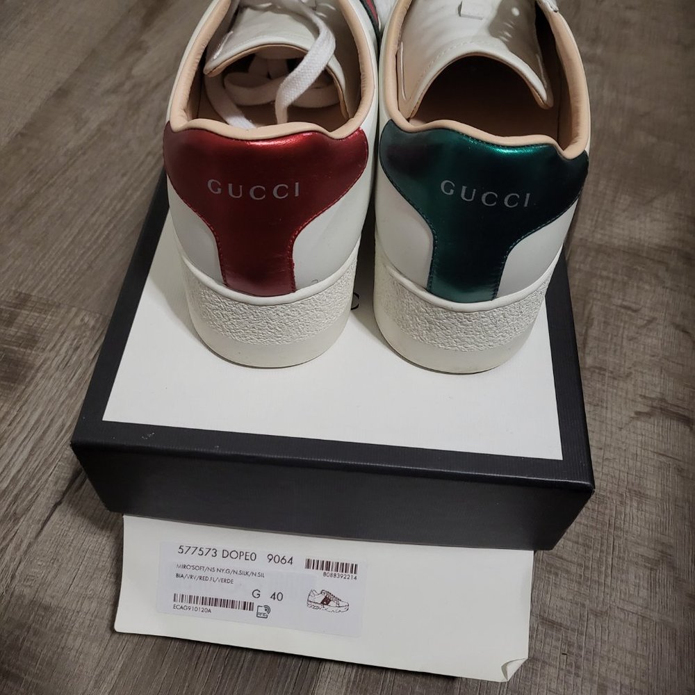 Gucci - Picture 2 of 3
